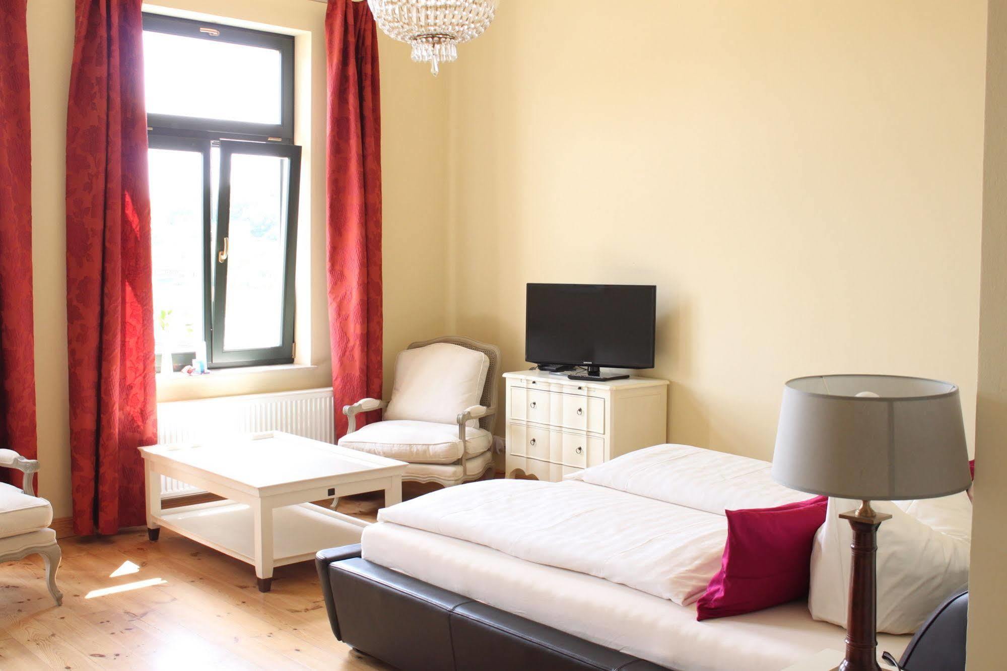 Hotel Villa Sommer 바트 도베란 외부 사진